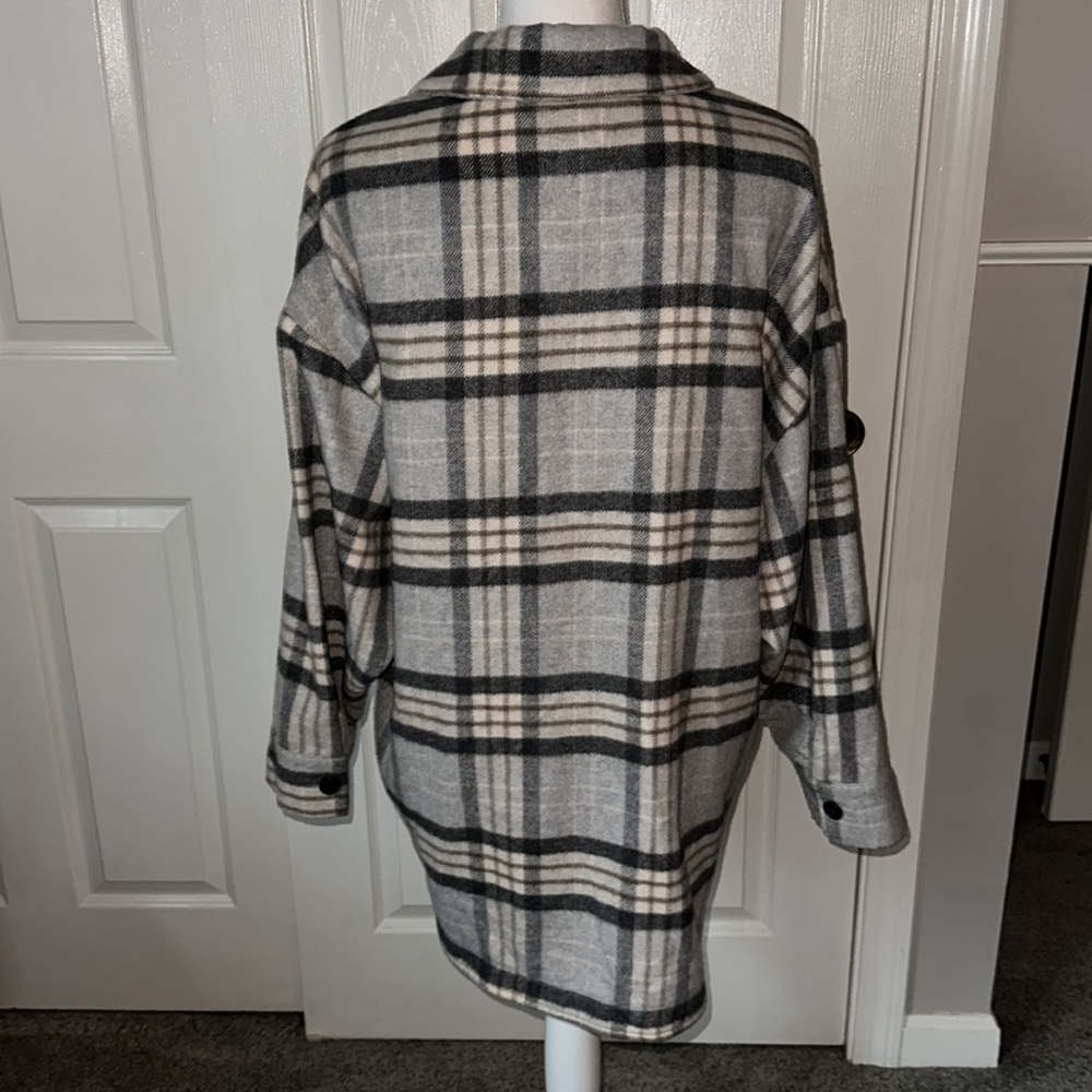 Zara Shacket - Picture 5 of 5